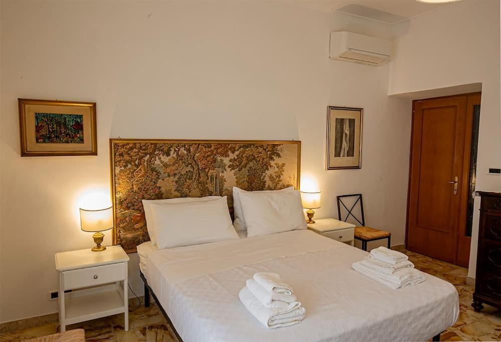 Dimora Al Colosseo, 2 Bedrooms Roma Dış mekan fotoğraf