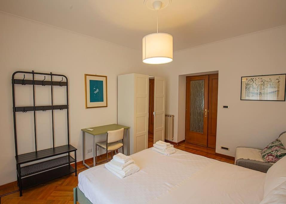 Dimora Al Colosseo, 2 Bedrooms Roma Dış mekan fotoğraf